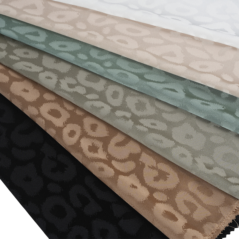 50/75 스트레치 새틴 레오파드 자카드