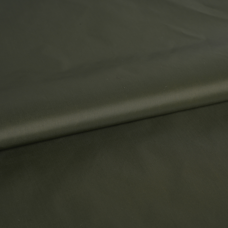 방수 직물로 염색된 400T 무광택 나일론