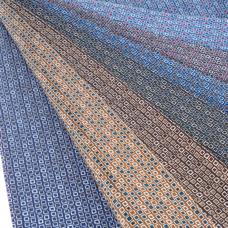 190T 폴리에스터 태피터 작은 사각형 인쇄 직물