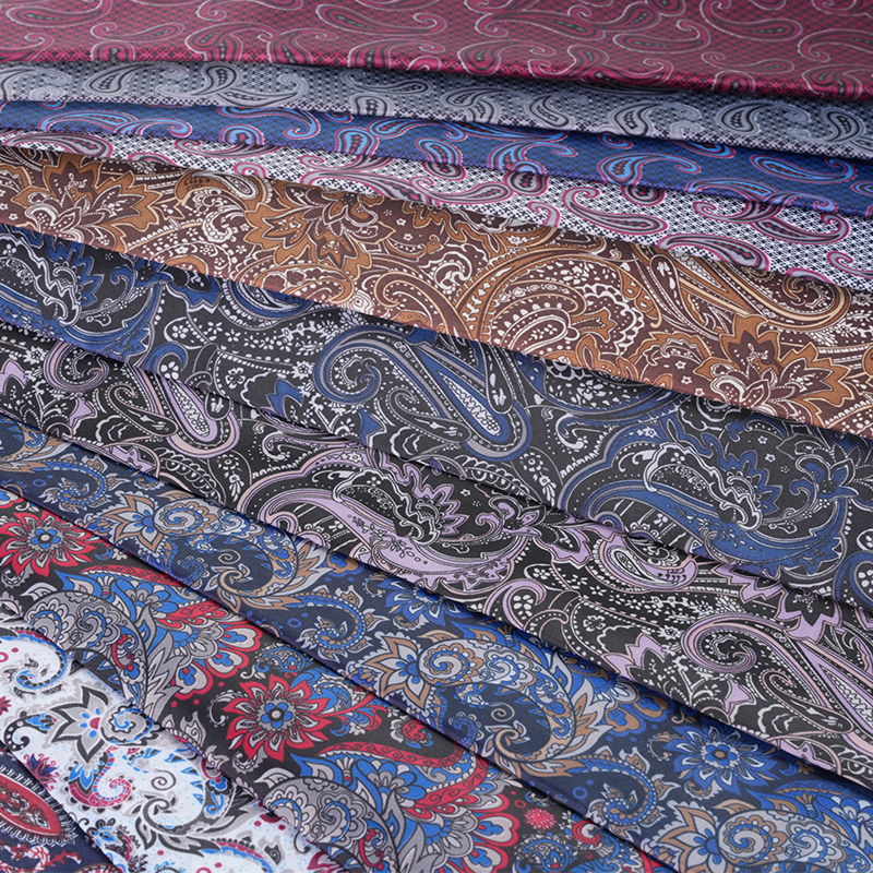 190T 폴리에스터 태피터 포니테일 소나무 잎 프린트 원단