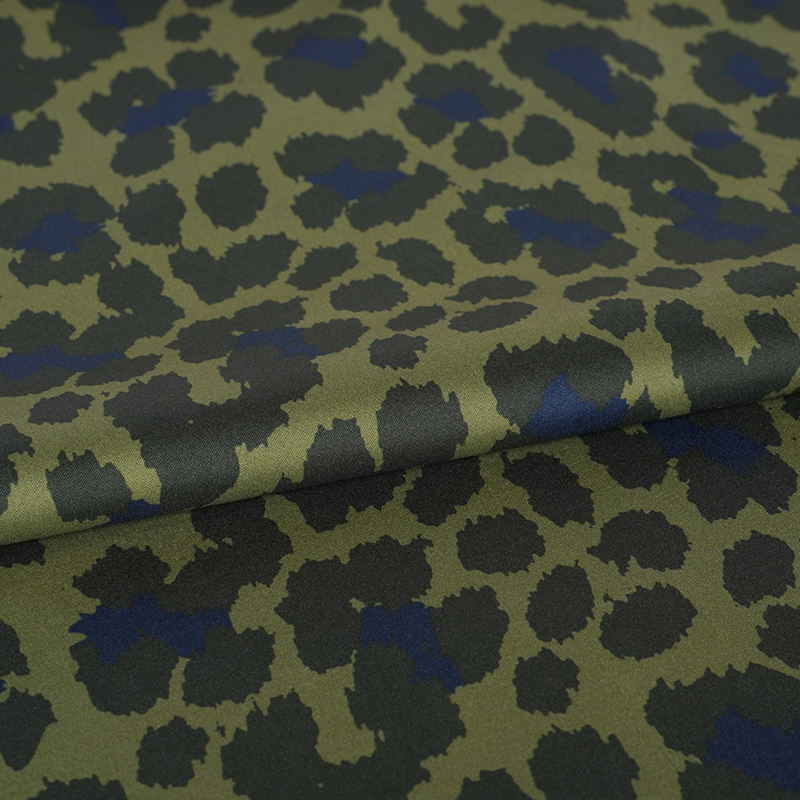 230T 하이 스트레치 명주 대형 표범 프린트 원단